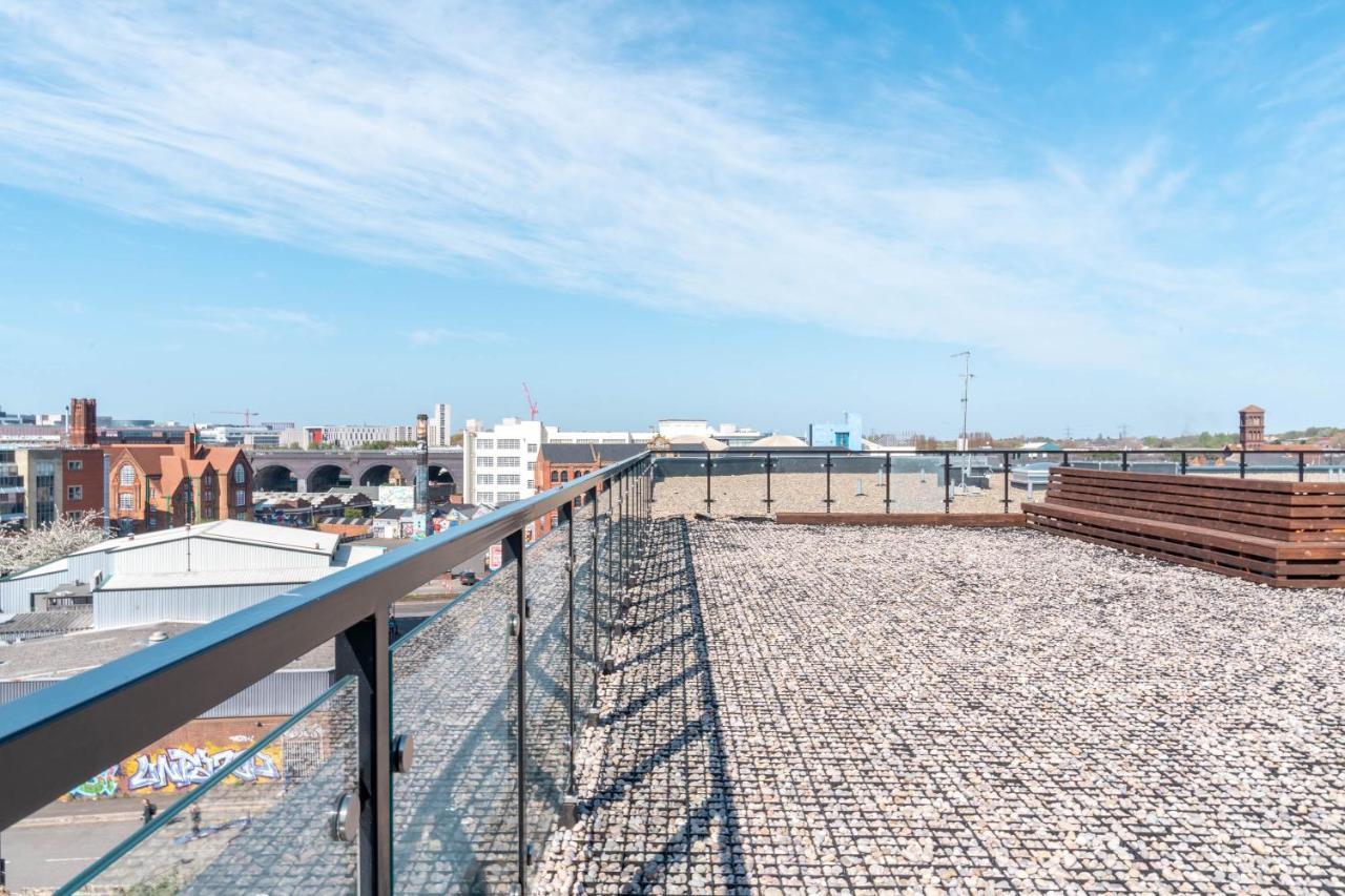 *New Build* 1 Bed Modern Apt - With Juliet Balcony - Roof Top Terrace - Digbeth, Birmingham City Centre - Free Netflix & Smart Tv エクステリア 写真